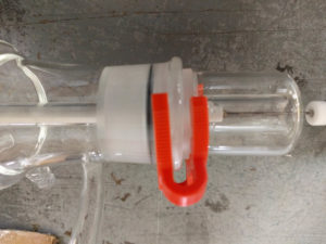 O-ring standard taper joint with securing clip